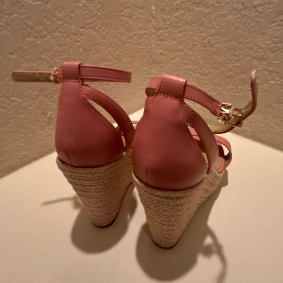 Michael Kors Size 9.5 Kimberly Espadrille Wedge Sandals Pink Preppy Coastal - Picture 3 of 11